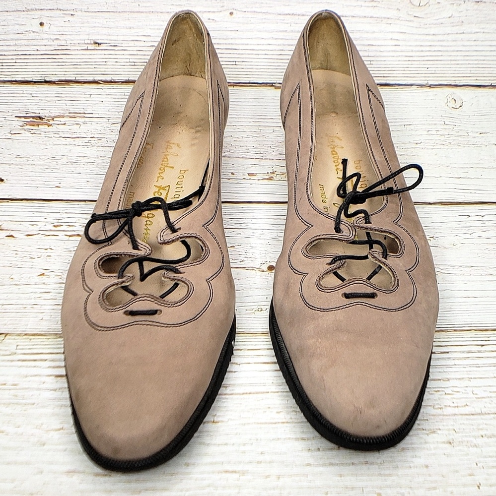 Vintage Salvatore Ferragamo Suede Lace Up Flats